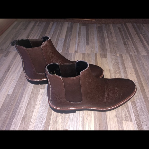 Men’s Chelsea Boot - Picture 2 of 5